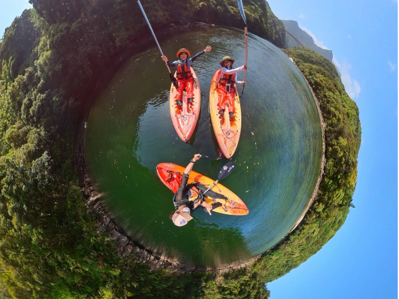 水中の記念写真は通常のカメラはもちろん、360度カメラでも撮影して無料でプレゼント!ちょっと変わった写真を思い出に加えてください♪