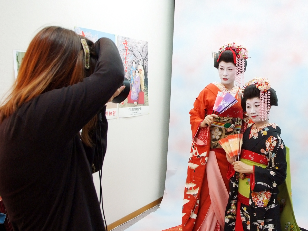 X^WIBe3Be̓JX^bt̓ImȎwŃJCCWpBeI