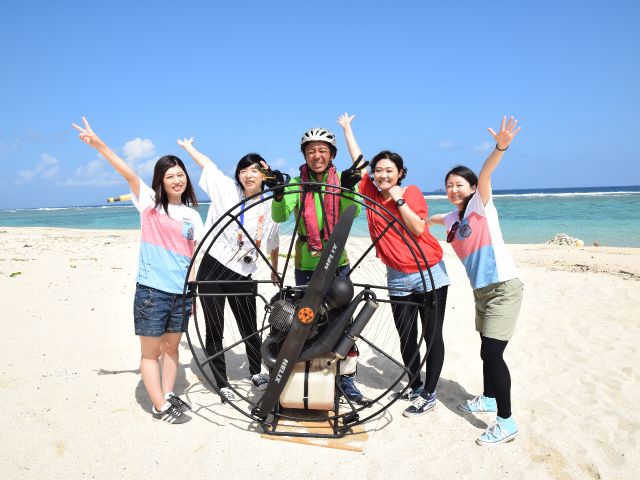 飛び立つ前は緊張されていたお客さんも飛んだ後は大満足で笑顔!