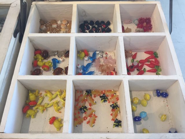 かわいいガラスパーツからお好きなものをお選びください