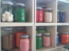 9色の砂をお好きな組み合わせで入れていただけます♪