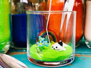 可愛いガラス細工を入れてつくるジェルキャンドル体験!