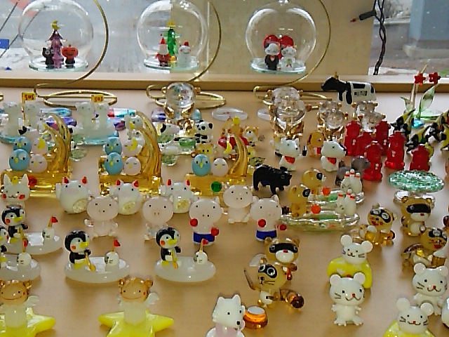 可愛いガラスのお人形がいっぱい♪