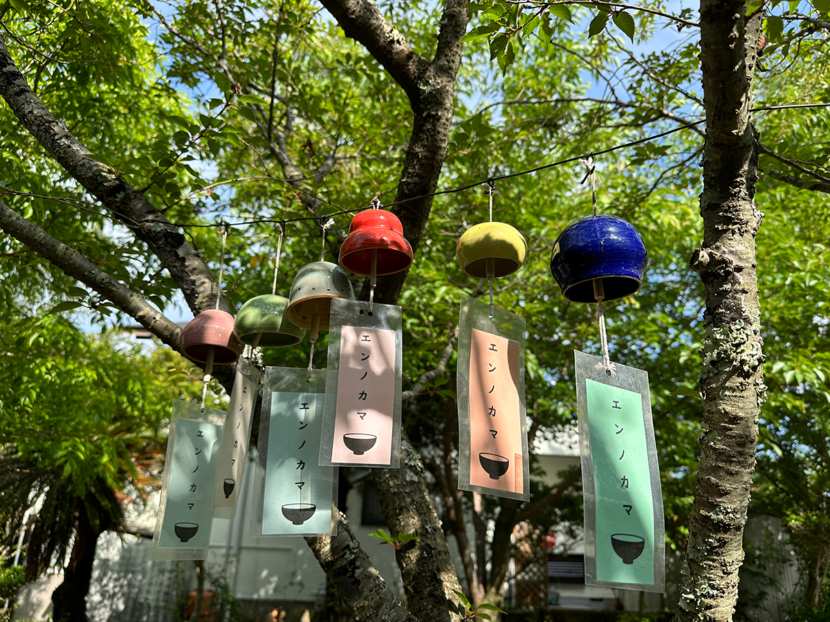 夏に向けての「風鈴」制作プラン、風鈴と他1作品を作成。もちろん焼成費込。店員が親...