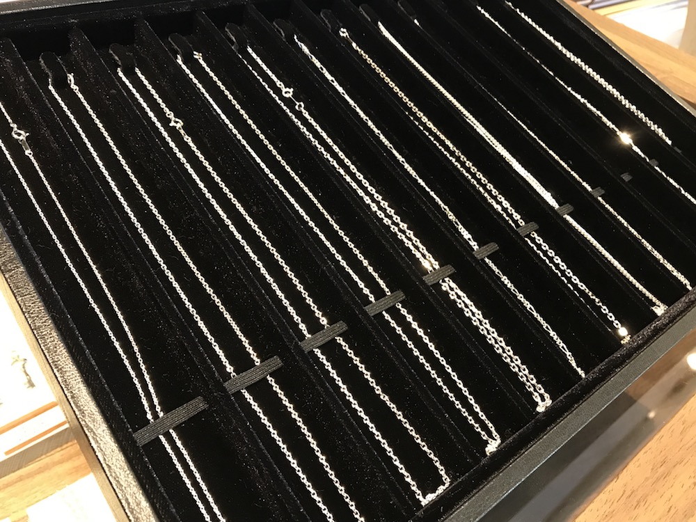 Vo[̃lbNXIvVłłpӂł܂B