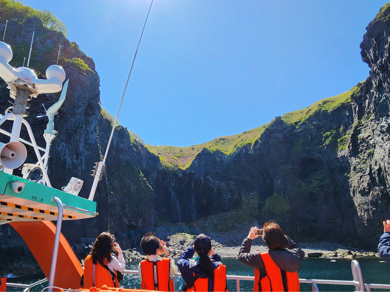 �J���I��2�K�W�]�f�b�L���猩�グ��m���̒f�R�͈����̔��́B