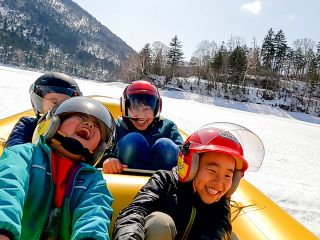 4人まで一緒に乗れます