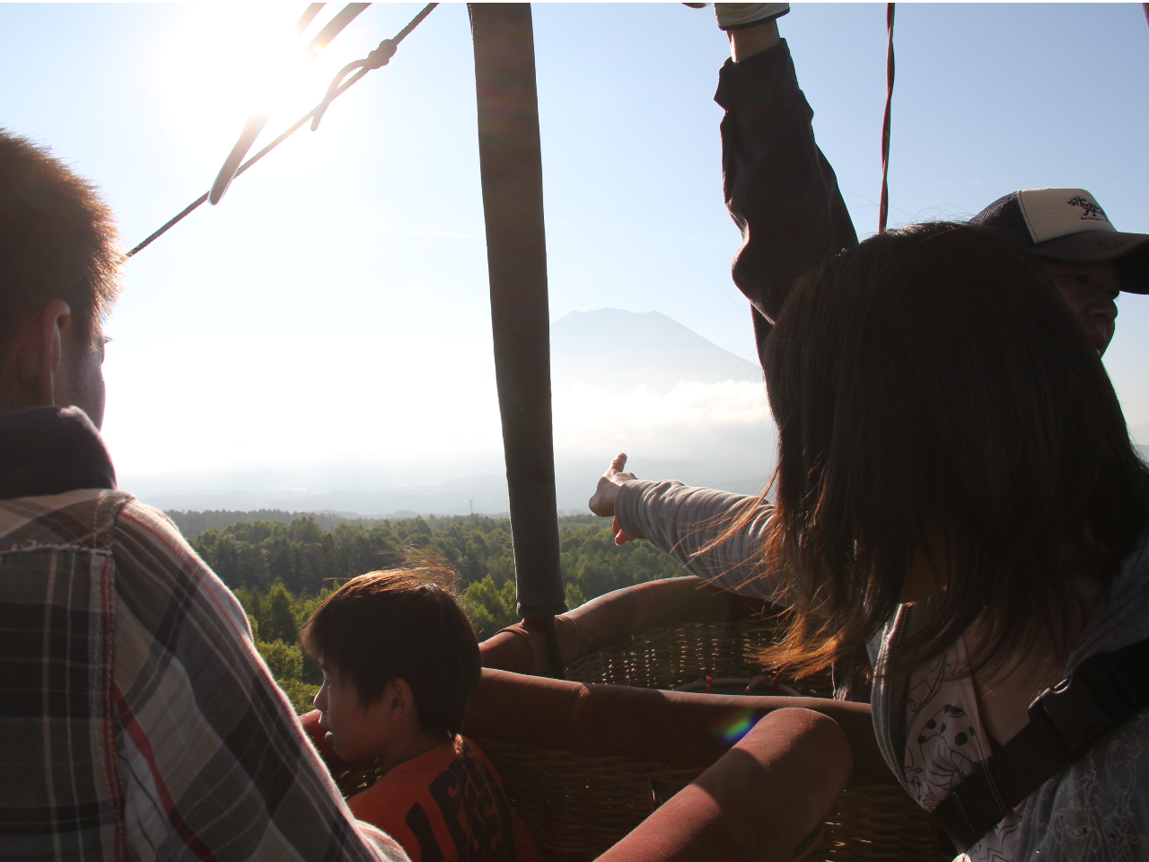 �r���R�̌�납�璩��������i�F�͂܂��i�ʂł��I