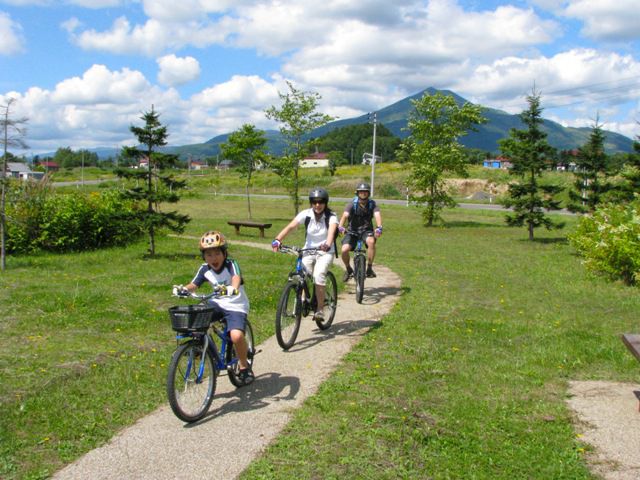 家族みんなでニセコの街を自由に気持ちよく走ろう!