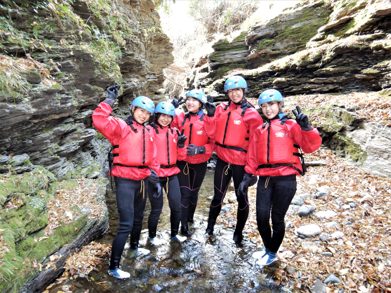 ̓EFbgX[c{܂Ƀu[cĖh΂ŁAɓꂿႢ܂B