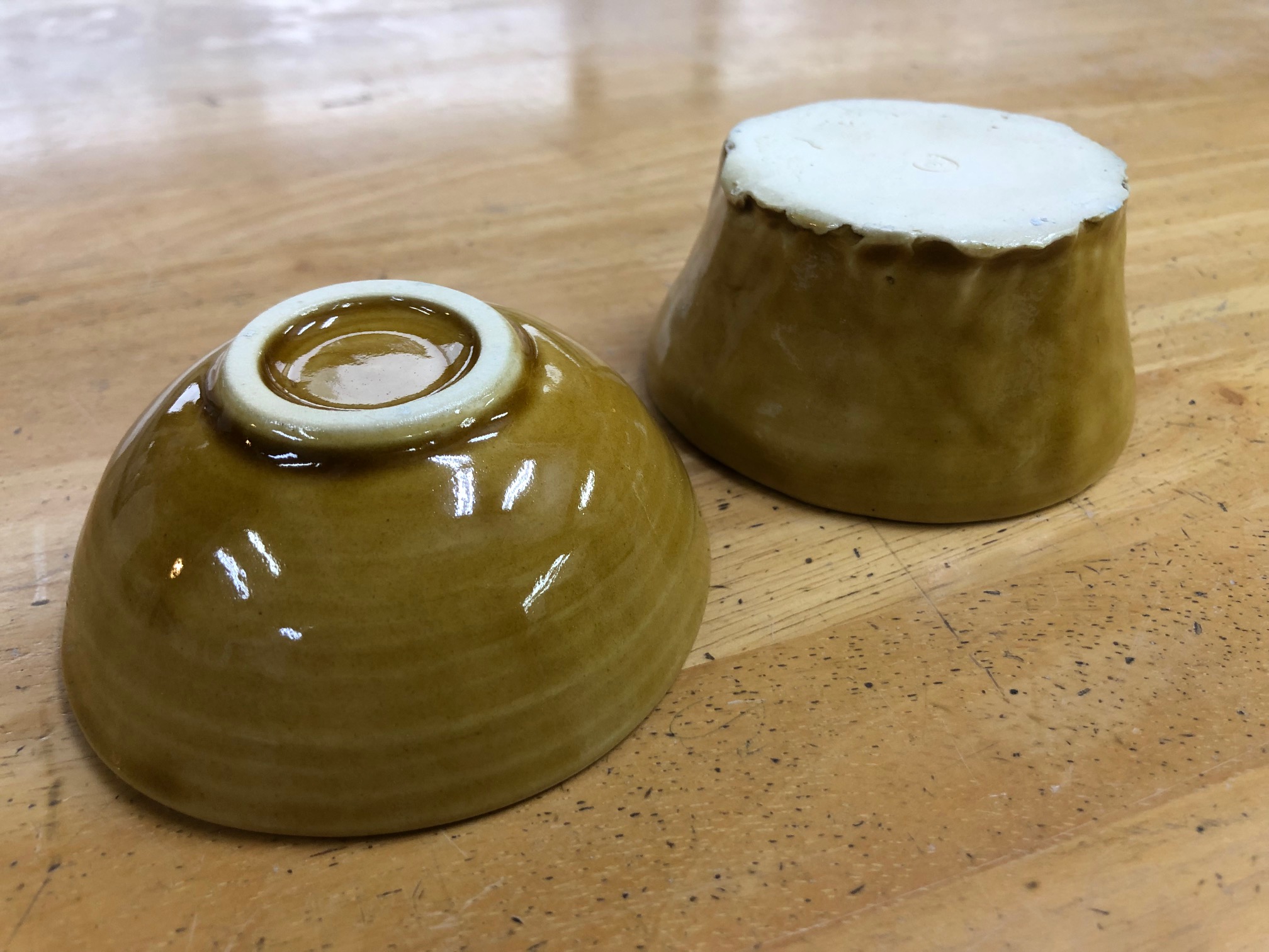 Jr大阪駅から徒歩3分 手びねり陶芸体験 に挑戦 高台仕上げ で より上質な作品に カップやお皿など自由自在に作品作りを楽しもう 梅田のオシャレな教室です 周年キャンペーン割引中 メイト陶芸教室 梅田 じゃらん遊び体験