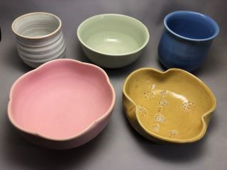 電動ろくろ にチャレンジ 高台仕上げで より上質な作品に 初心者も安心 3つ程 作品を作ってお気に入りの1点を焼成します メイト陶芸教室 梅田 じゃらん遊び体験