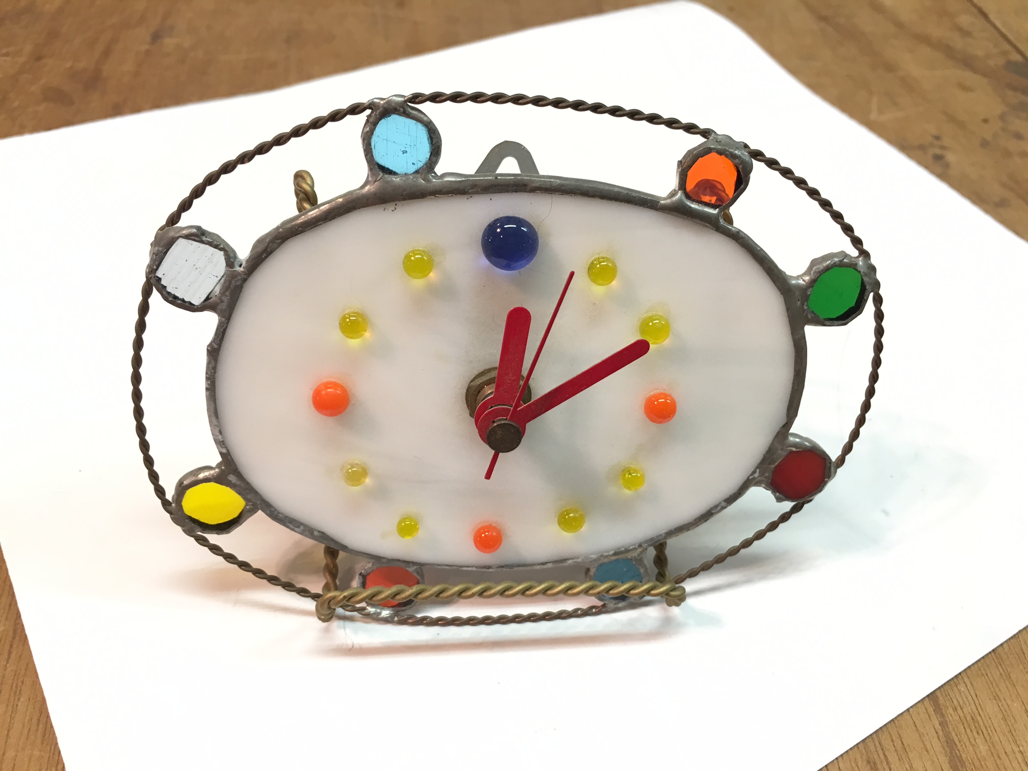 ステンドグラス かわいいマイ時計を作ろう ファミリー 女性にぴったり 90分 3500円 ルミネステンドグラス工房 じゃらん遊び体験 ステンドグラス かわいいマイ時計を作ろう ファミリー 女性にぴったり 90分 3500円 ルミネステンドグラス工房 じゃらん遊び体験