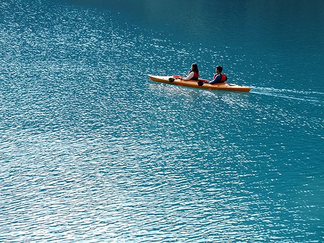 奥四万湖を貸切気分♪