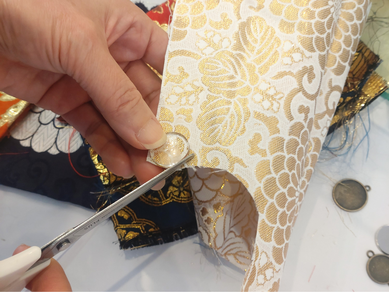 ߑnI񂾂AKXJ{Vɍ킹āADȕ𒚔Jɐ؂܂B