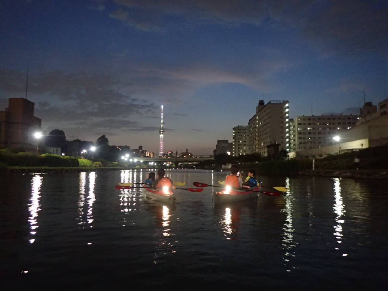 家族でアウトドア! 癒しの時間です。