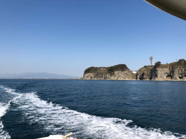 観光名所の江の島から出航です!