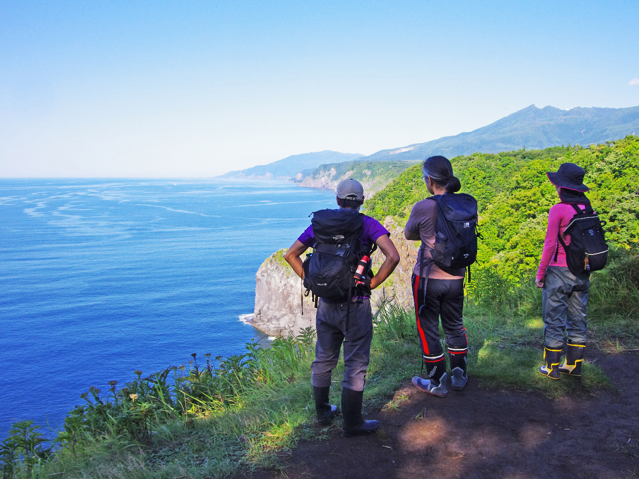 【知床の原生林を歩く!3時間】絶景!けもの道ガイドウォーク