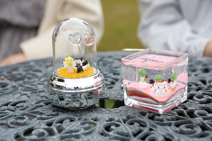 IōDȐFŕ~Ă~j`AiKX̂l`jDȈʒuɒuĂ݂ĂB