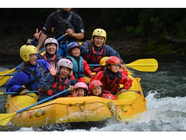 【ちびっこ達!勇気を出してじゃまーんをやっつけろ!!4歳から体験可能な未就学児と小学校低学年向けプログラム】 スプラッシュ・クルージング :TACとかちアドベンチャークラブ