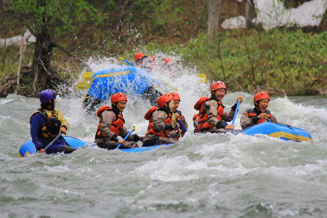 ニセコ春ラフティング Nacニセコアドベンチャーセンター じゃらん遊び体験 ニセコ春ラフティング Nacニセコアドベンチャーセンター じゃらん遊び体験