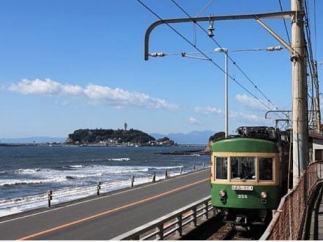 江ノ電腰越駅からすぐ近くです