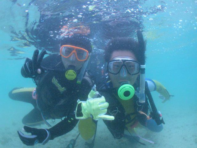 初水中呼吸の瞬間は写真でプレゼント♪
お1人でも、お友達同士でも、カップルでも、家族でもOK♪