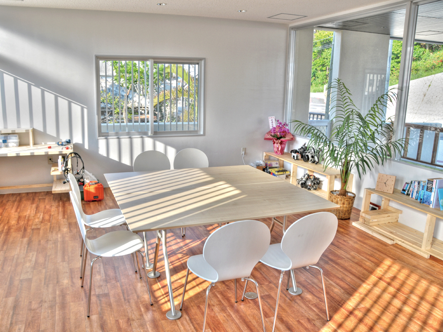 �{�ݓ��͖��邭�J���I�I����������X�܂������ł���