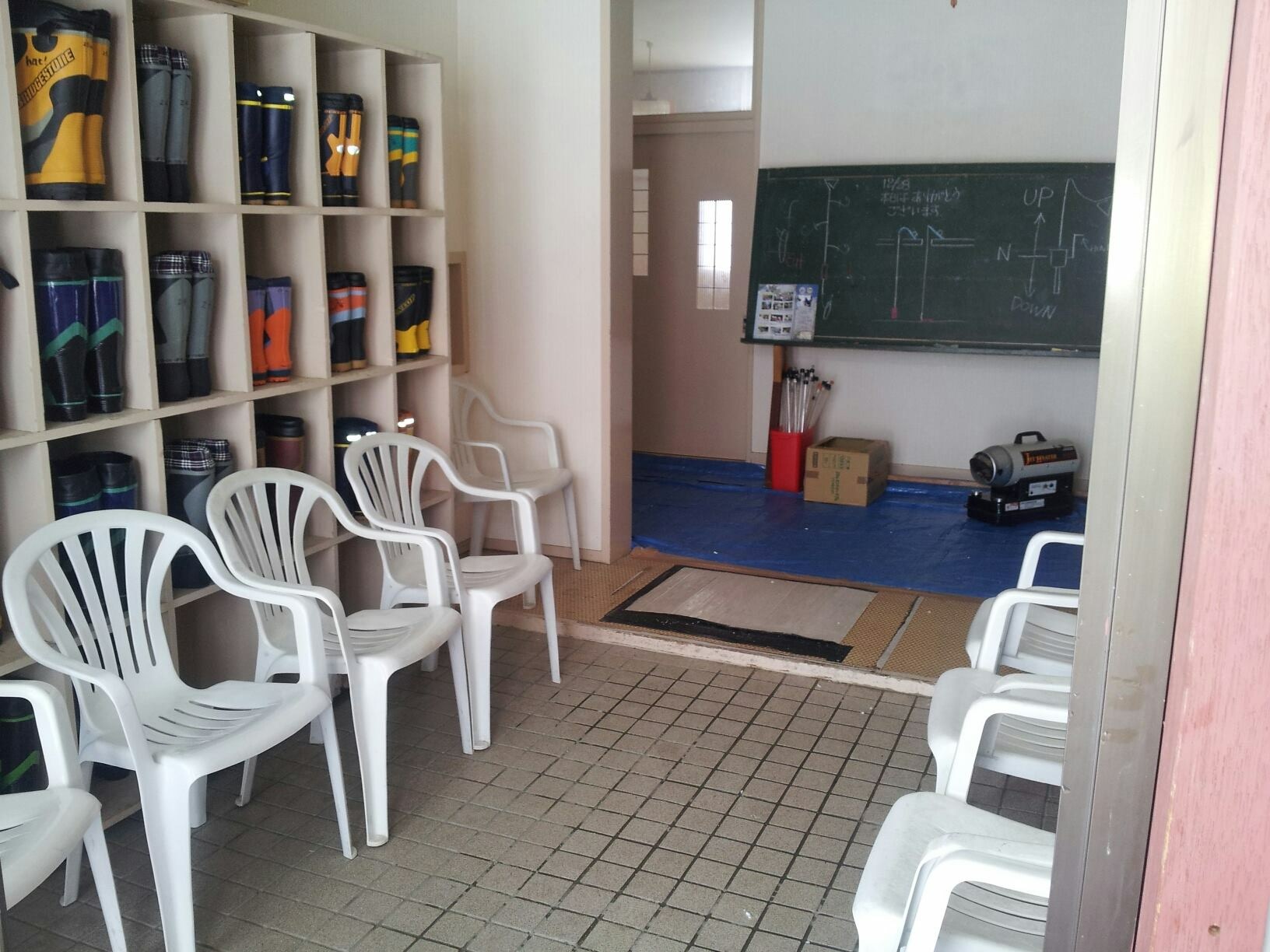 ނ꒓ԏOɂNRApxeBgCBql⏗SI 