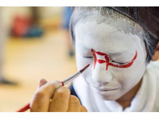 これであなたも歌舞伎役者!山五十川歌舞伎隈取り体験