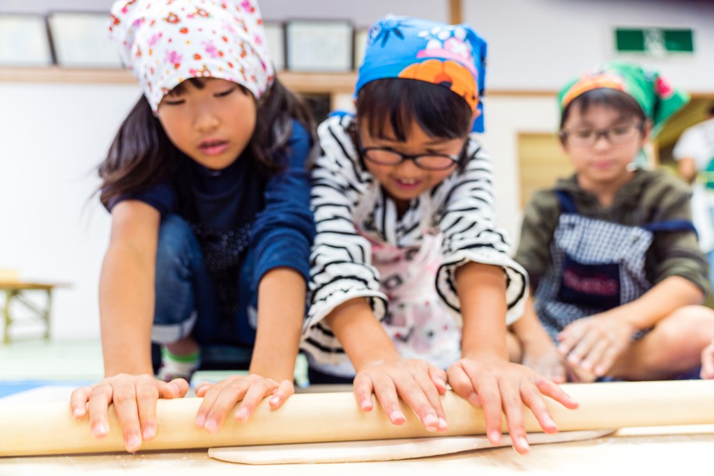 伸ばしている様子