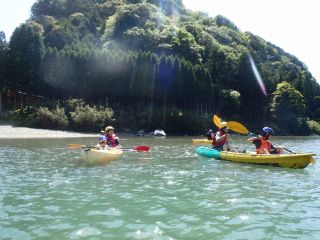 大自然を満喫できるカヌー体験です