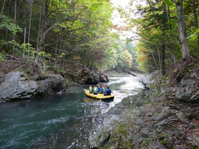 【一番人気のアウトドア体験!】シーソラプチラフティング:富良野ネイチャークラブ