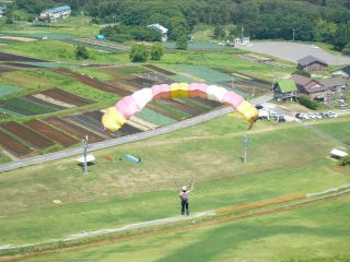 高さ100mから飛行できます