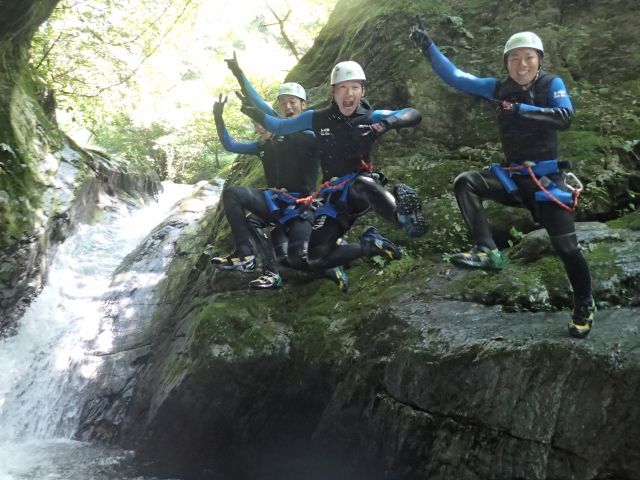 キャニオンズ奥多摩:2024年開催予定★キャニオニング ビッグもののけコース(ビッグホーリー) 半日プラン【写真・動画付き】