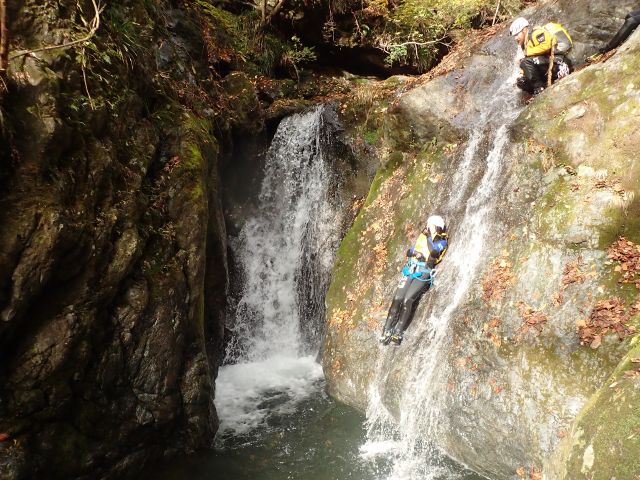 キャニオンズ奥多摩:2024年開催予定★キャニオニング ビッグもののけコース(ビッグホーリー) 半日プラン【写真・動画付き】