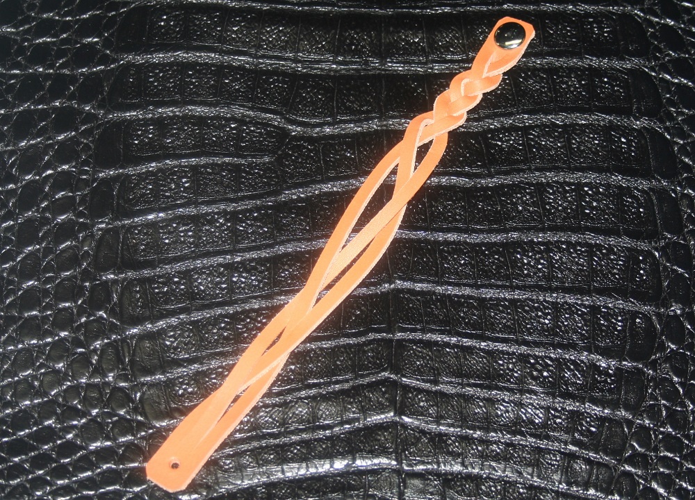 El̐𕷂ȂAO҂݂ɕ҂ł܂B