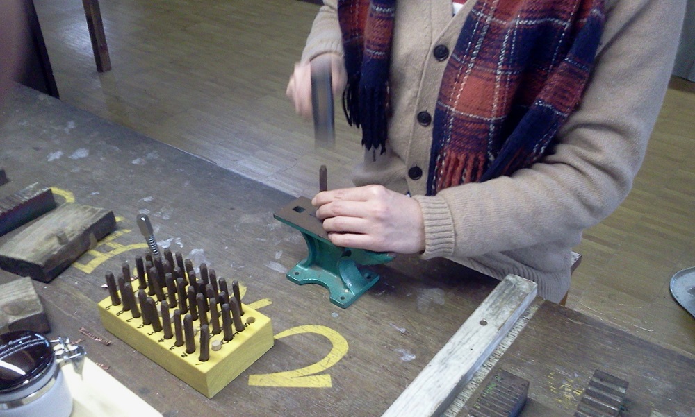 n߂ɔ̃Vo[ɃCjVȂǍł܂B