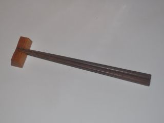 世界にひとつだけのオリジナル箸の制作体験ができます。