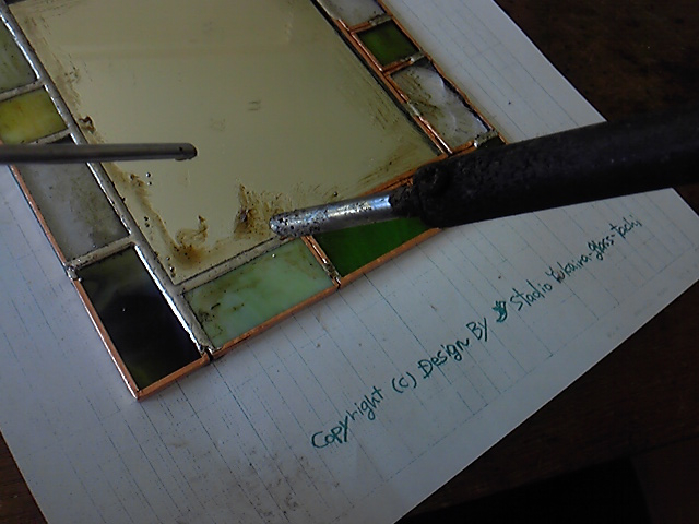 IяIFKXɂ͓e[vA͂񂾕tŎdĂ䂫܂B