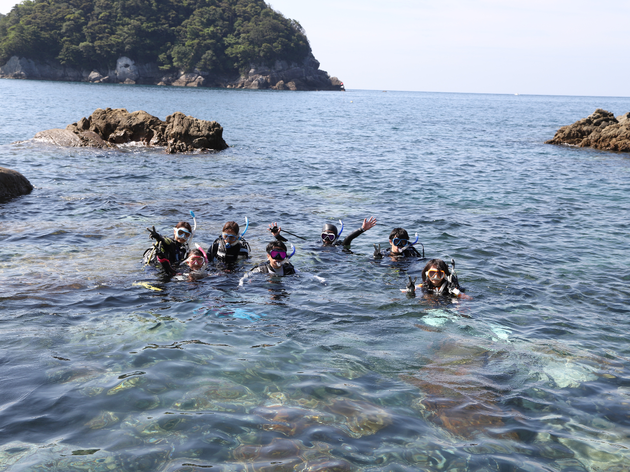 最終ダイブでは、より本格的なダイビングを体験!水深18mまで挑戦できる!