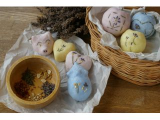 3種類の香りと6種類のカラーからお気に入りをチョイス♪