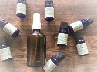 10種類のエッセンシャルオイルをご用意。