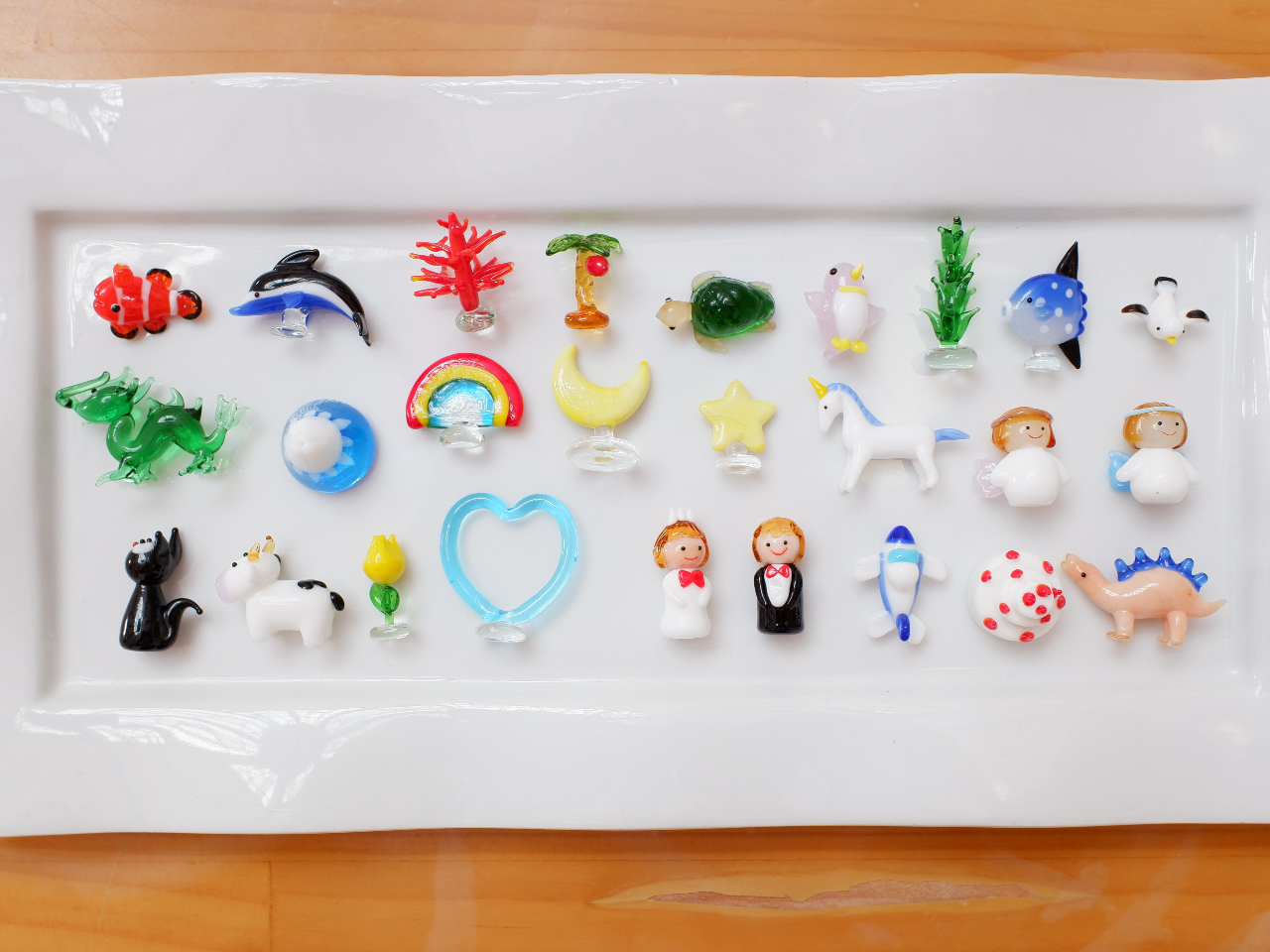 お好みでガラス小物(お魚・アニマル・きらきらアイテム・etc..)も販売しております。お気軽にスタッフにお尋ねください。