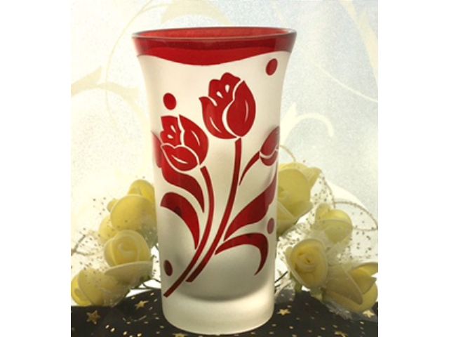 自分の好みにブラストをして、デザインシートを剥がせばこんなに素敵なミニグラスの出来上がり♪