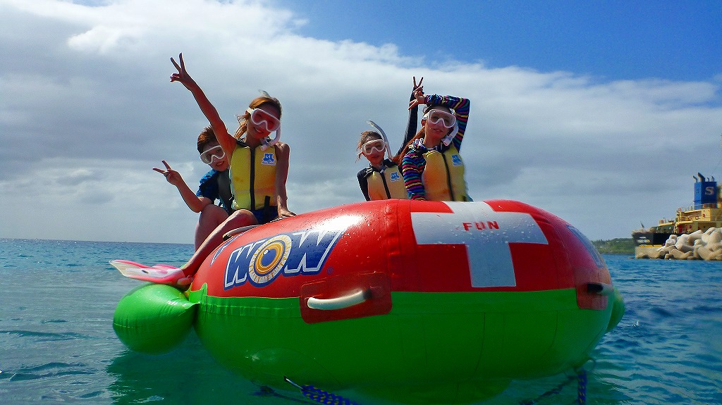 ドラゴンボートでのんびり沖合の綺麗なポイントへ移動!