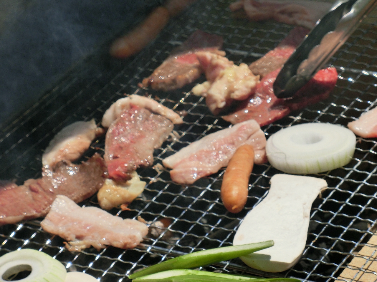 手ぶらプランではお肉・野菜・焼きそばがついてます