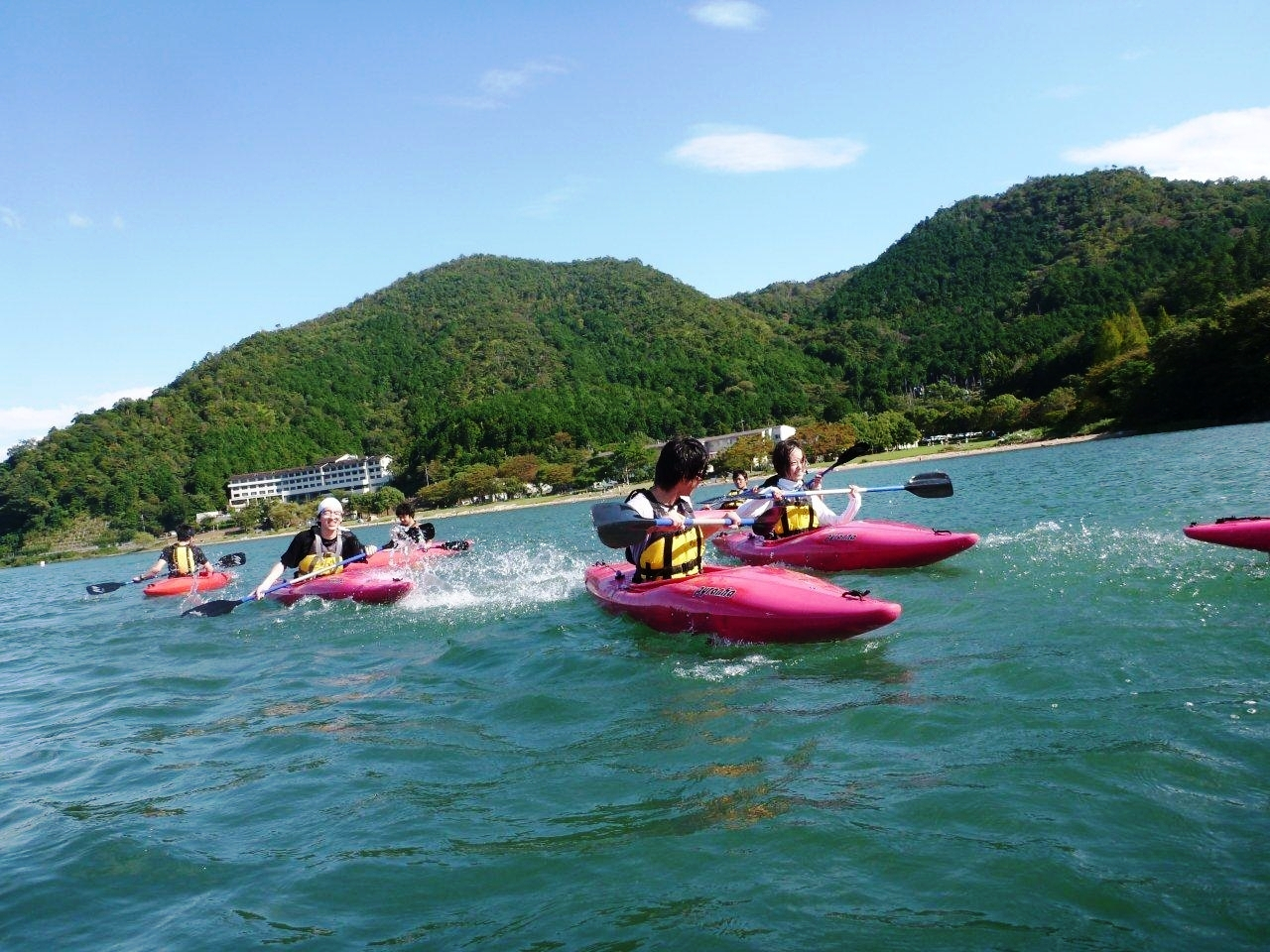琵琶湖カヌー体験 ~水質AAの宮ヶ浜水泳場はすぐ隣!ビーチにはキッチンカーによる...