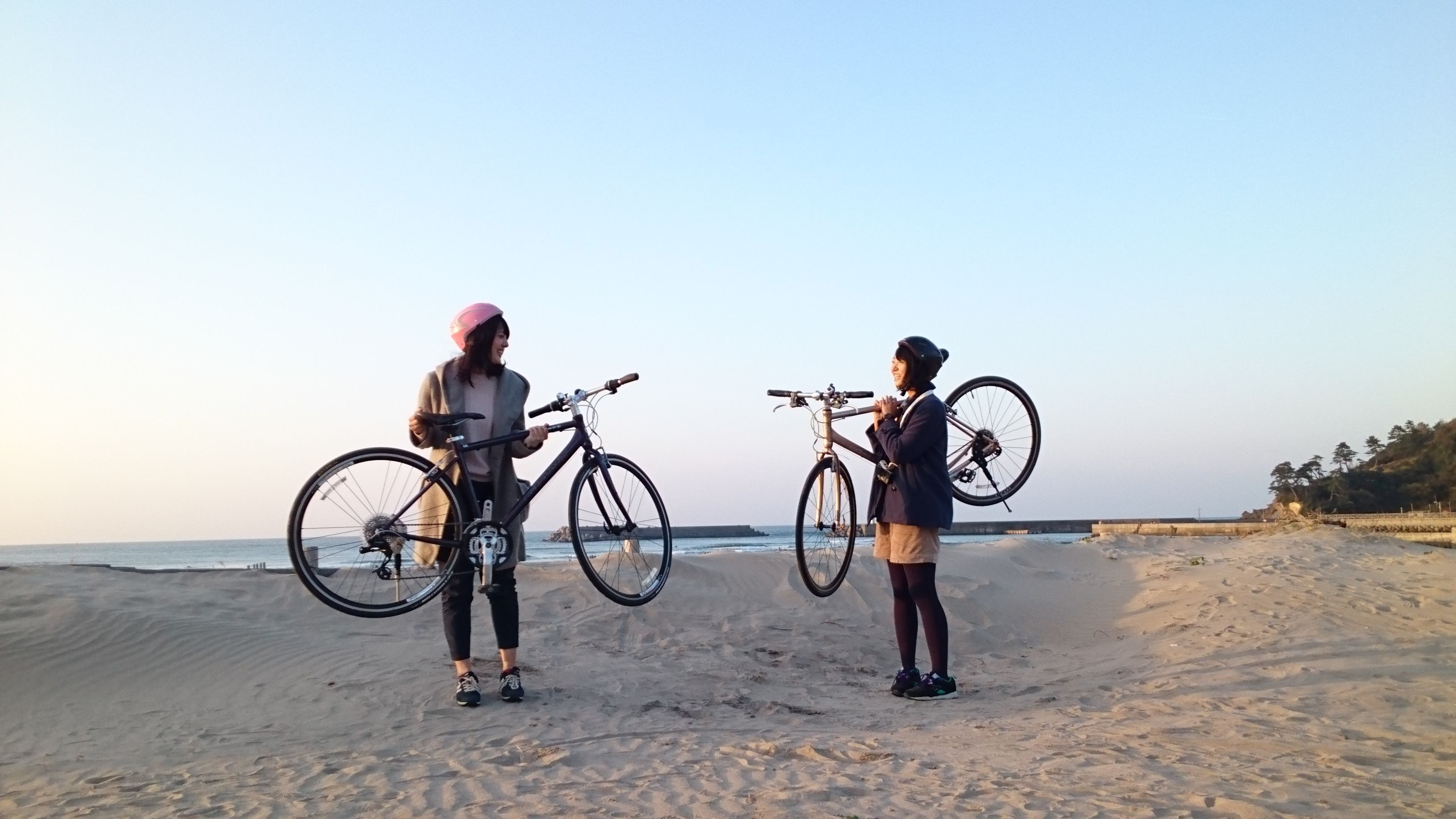 軽〜いスポーツタイプなので、ダウンヒルもす〜いすい