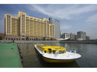 10時便はユニバーサルシティポート出航。ホテル ユニバーサル ポートが目印。